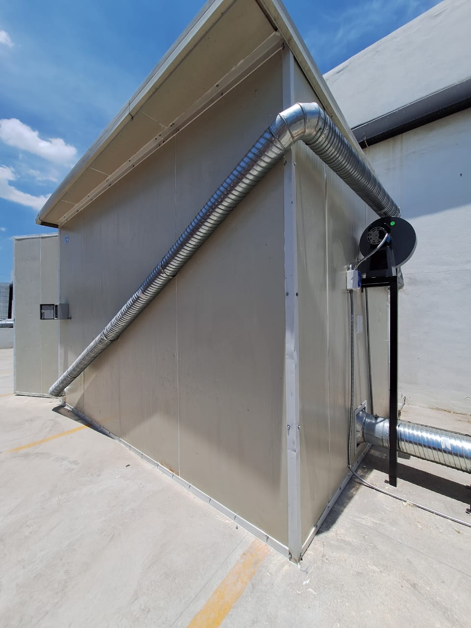 Tarimas en horno de tratamiento térmico